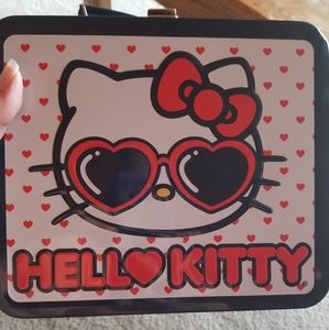 Hello Kitty metal lunchbox